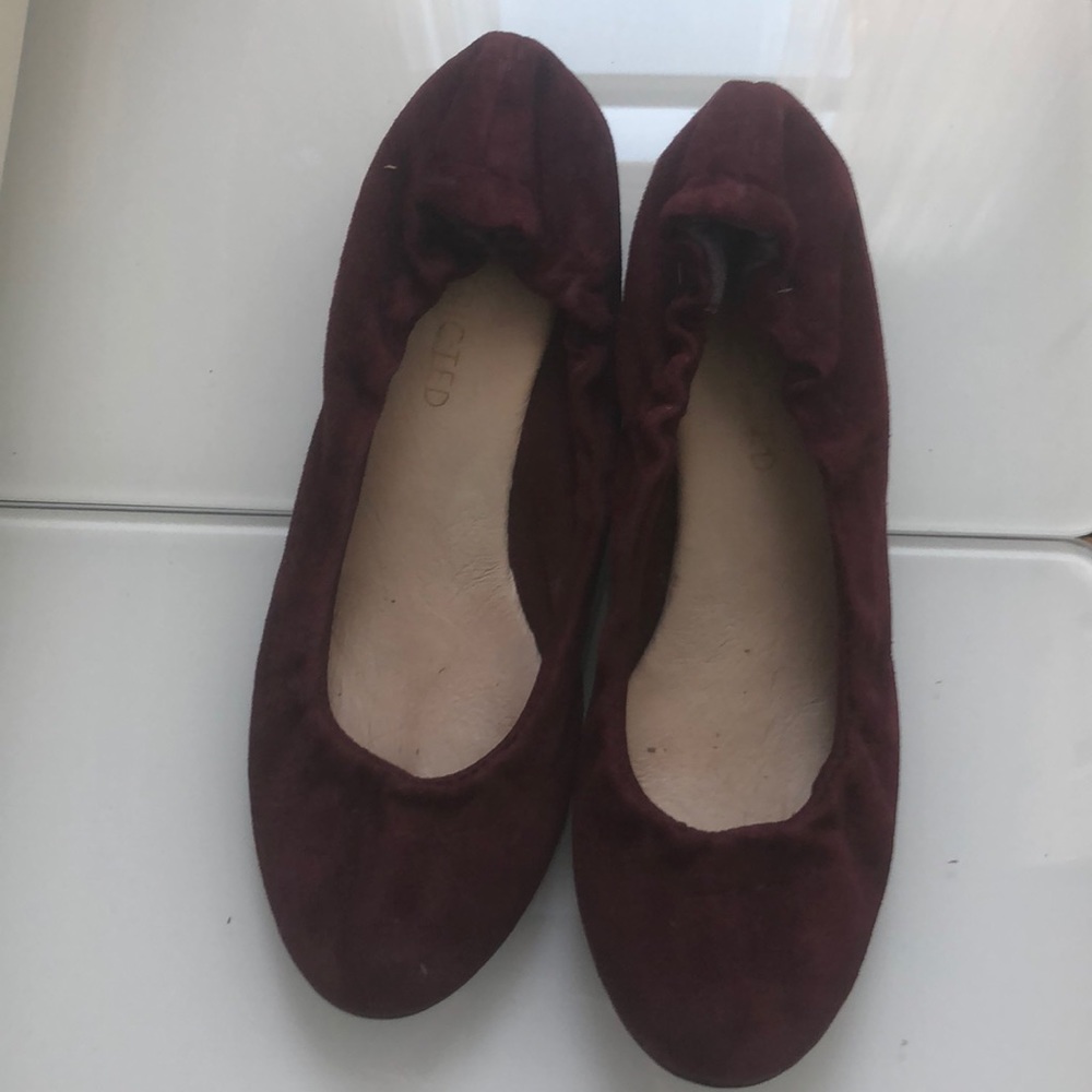 Maroon wedge heels